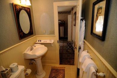 Anna Room with Bathroom Atlantic Hotel