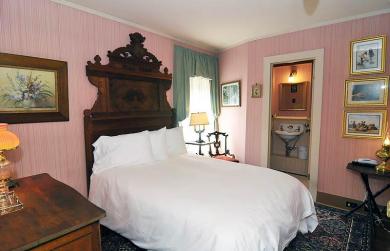 hotel accommodations berlin maryland Windsor Room with View of Bathroom Atlantic Hotel