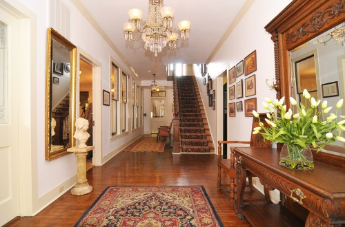 Atlantic Hotel Entryway