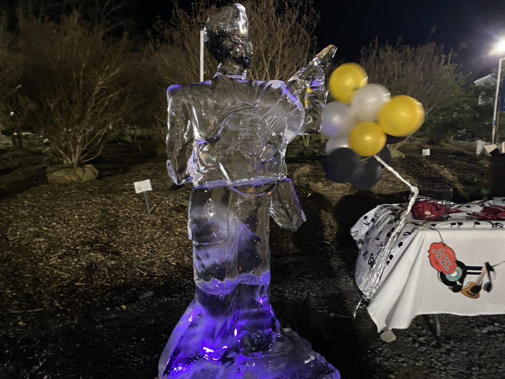 a statue made out of ice and balloons
