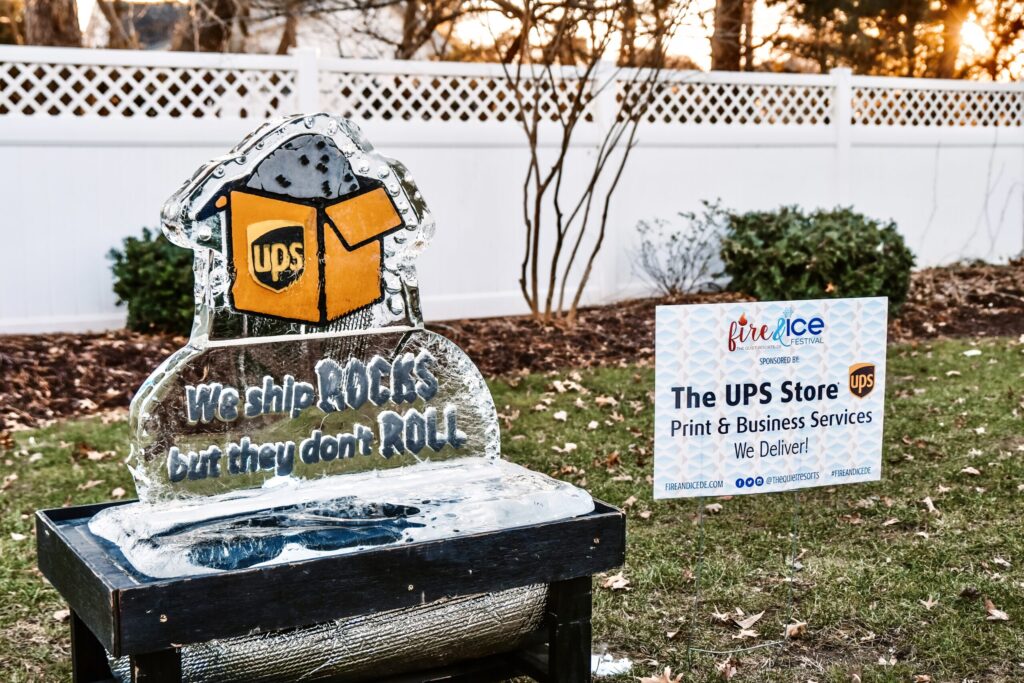 a sign that is sitting in the grass