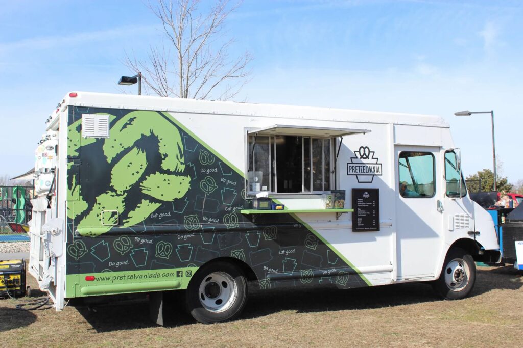a food truck parked in a parking lot