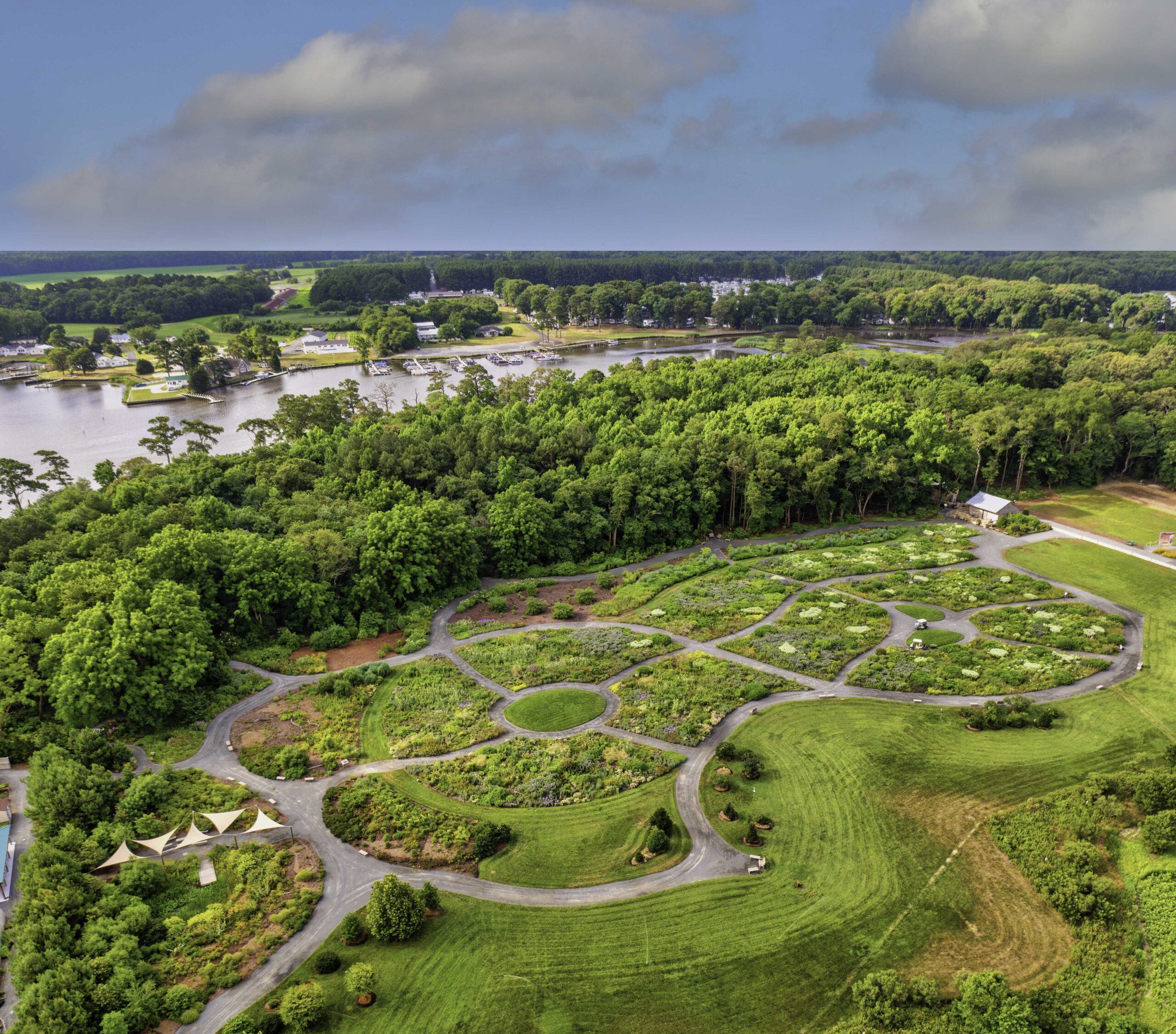 a bird's eye view of a lush green landscape
