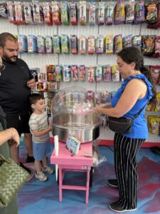 making-cotton-candy.jpg