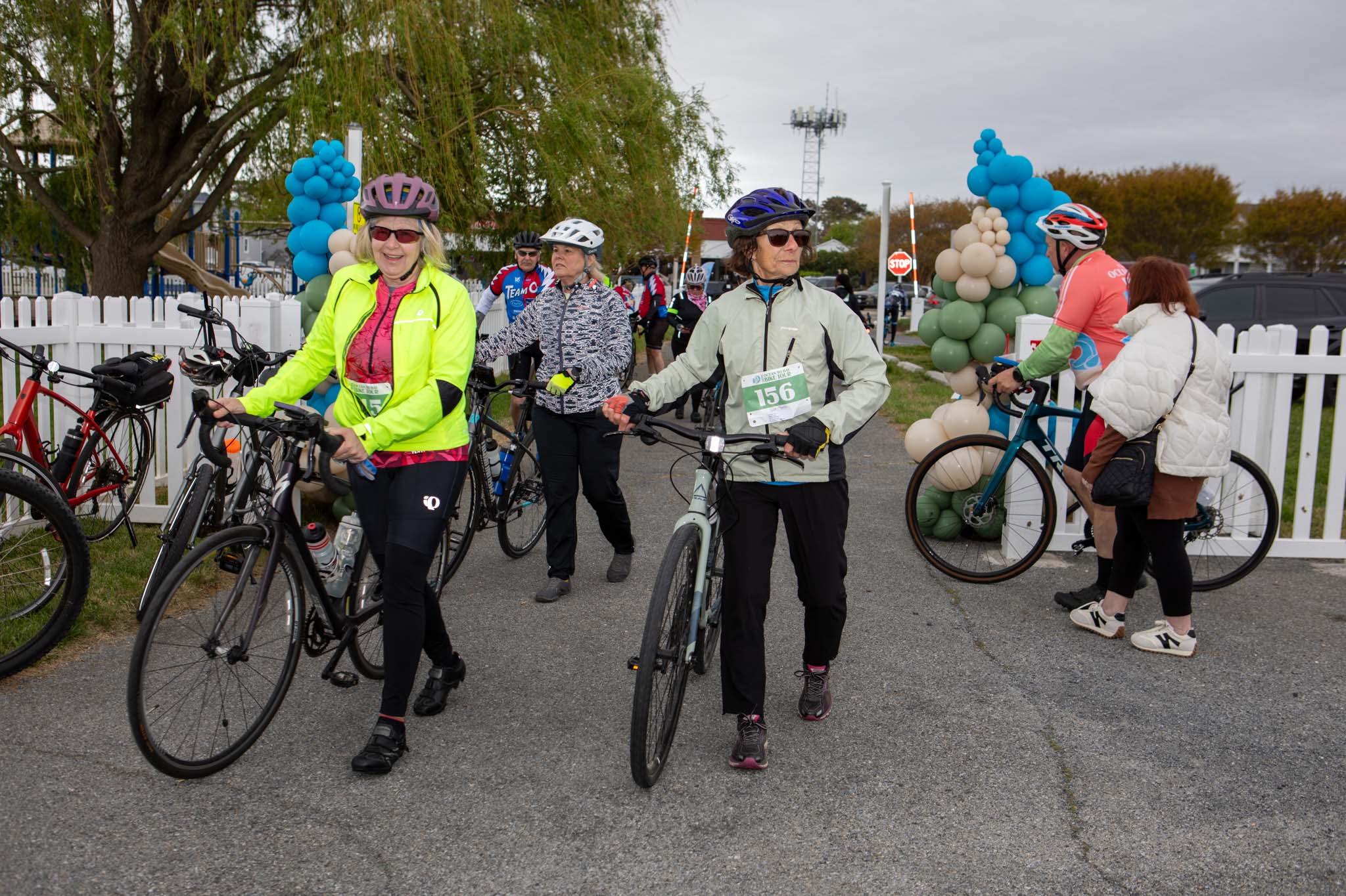 OceantoBayBikeTour2026_MichMallonPhoto-073