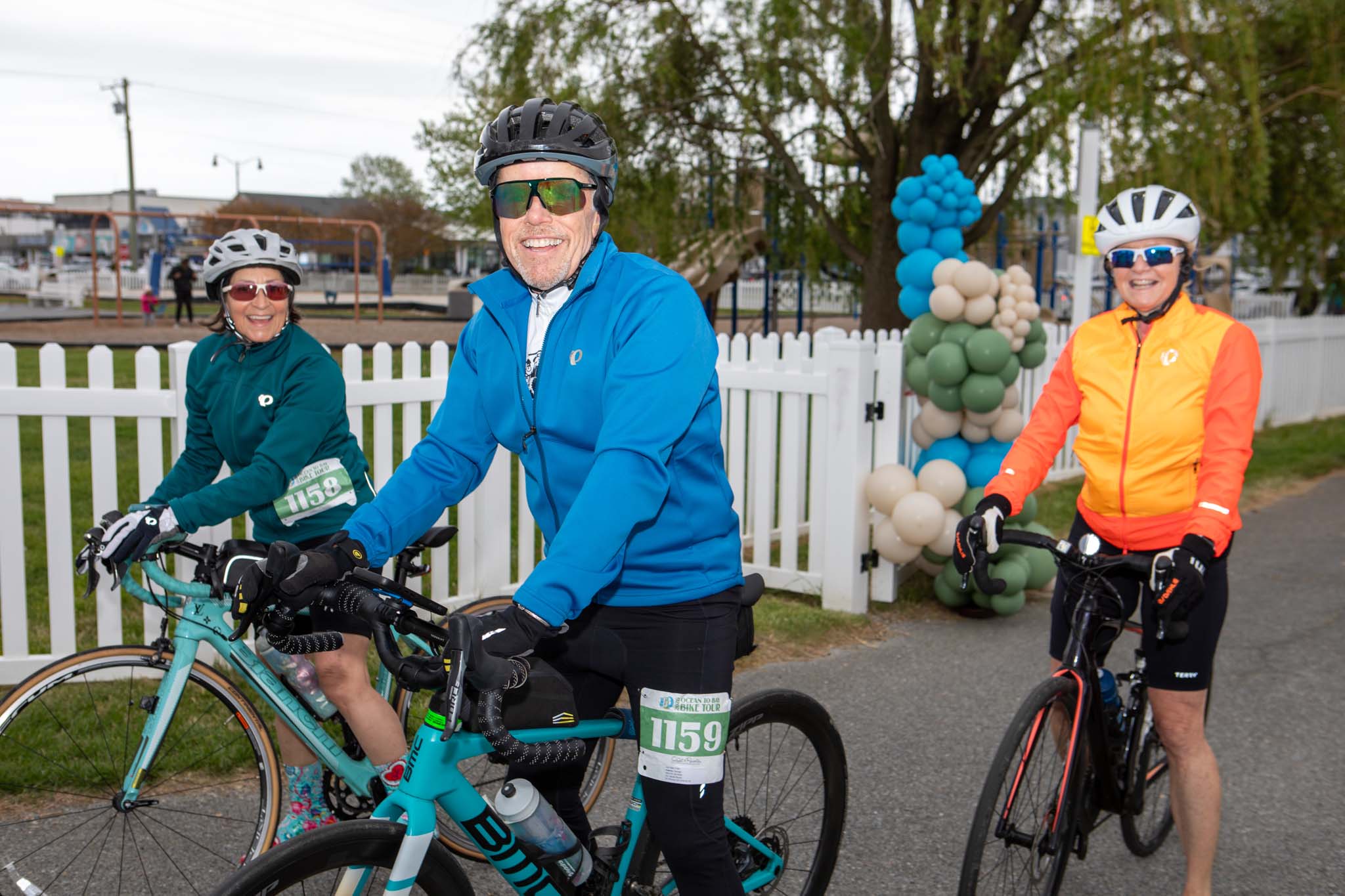 OceantoBayBikeTour2026_MichMallonPhoto-094