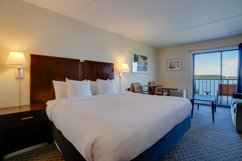 king bed in a hotel room