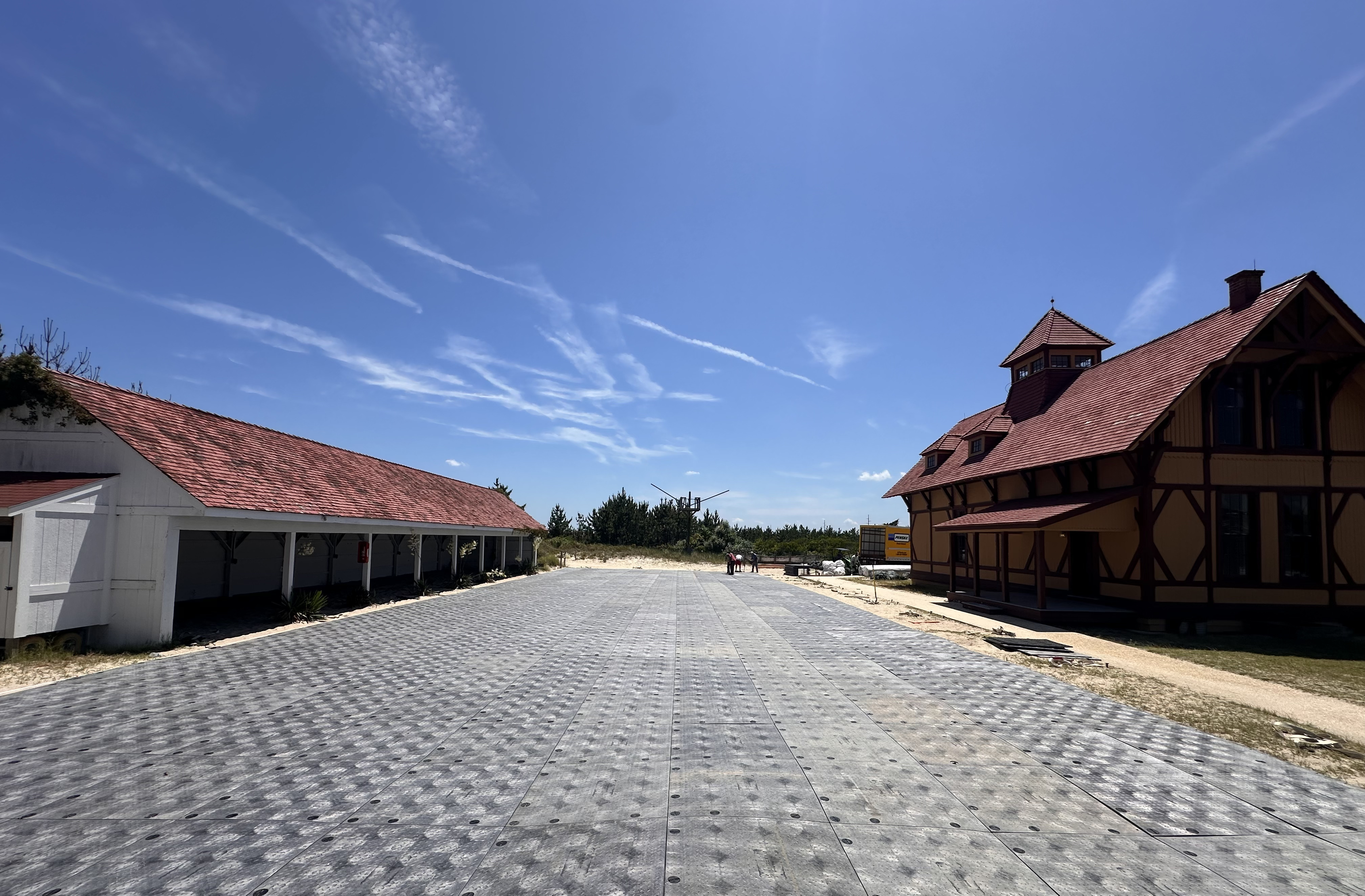 sub flooring for wedding