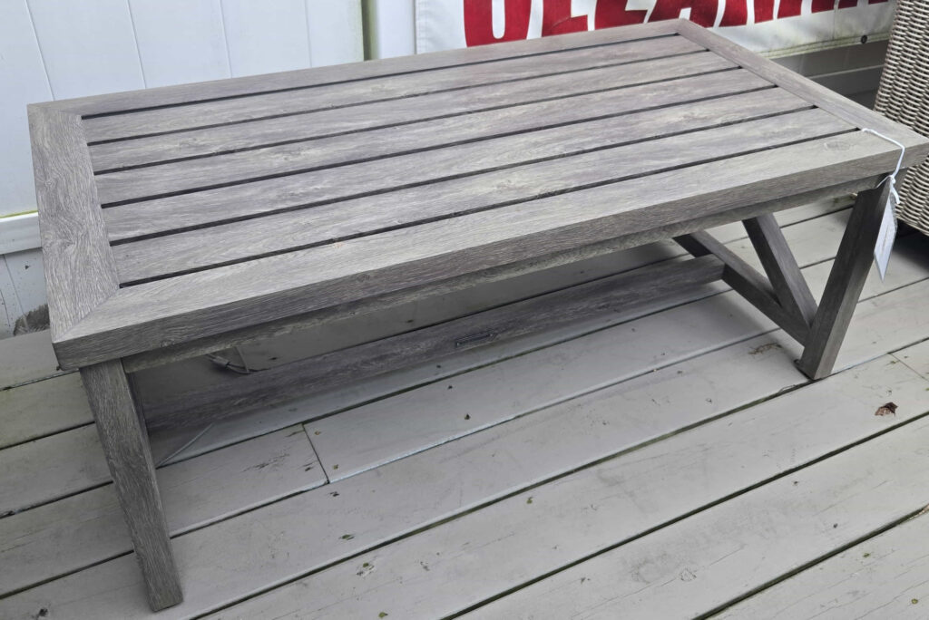 Thumbnail of http://a%20wooden%20bench%20sitting%20on%20top%20of%20a%20wooden%20floor
