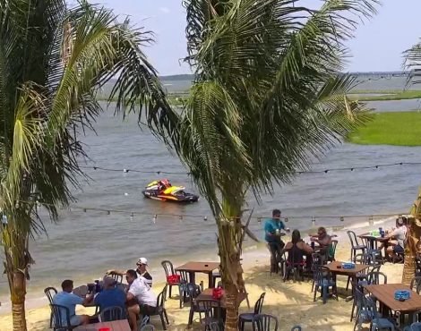 Macky’s Bayside