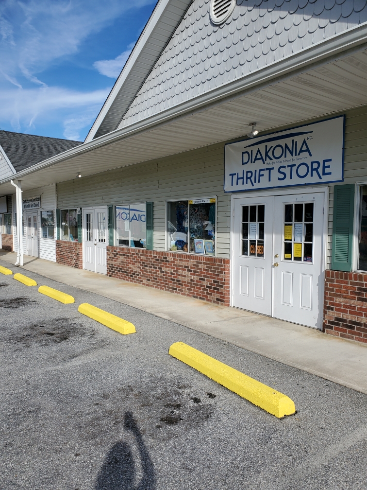 Front Exterior of Diakonia Thrift Store