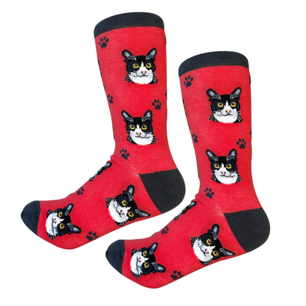 BLACK & WHITE CAT SOCKS