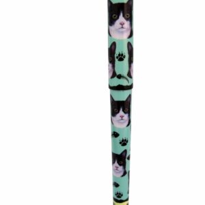 BLACK AND WHITE CAT PEN