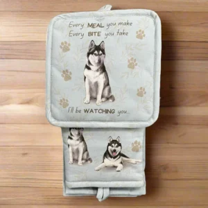 a dog themed pot holder with a picture of a dog on it