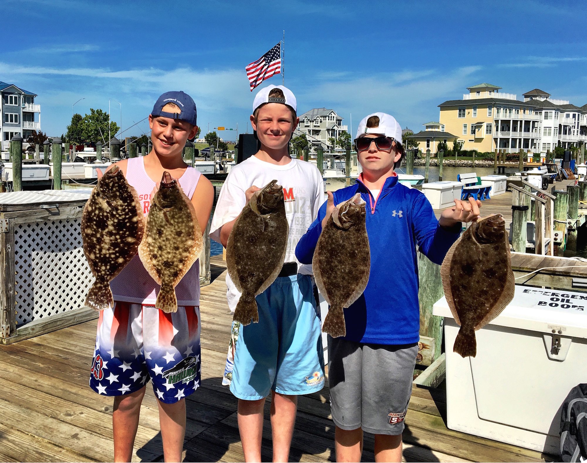 Keeper FLOUNDER in the Bay and MORE Tuna in the Canyons