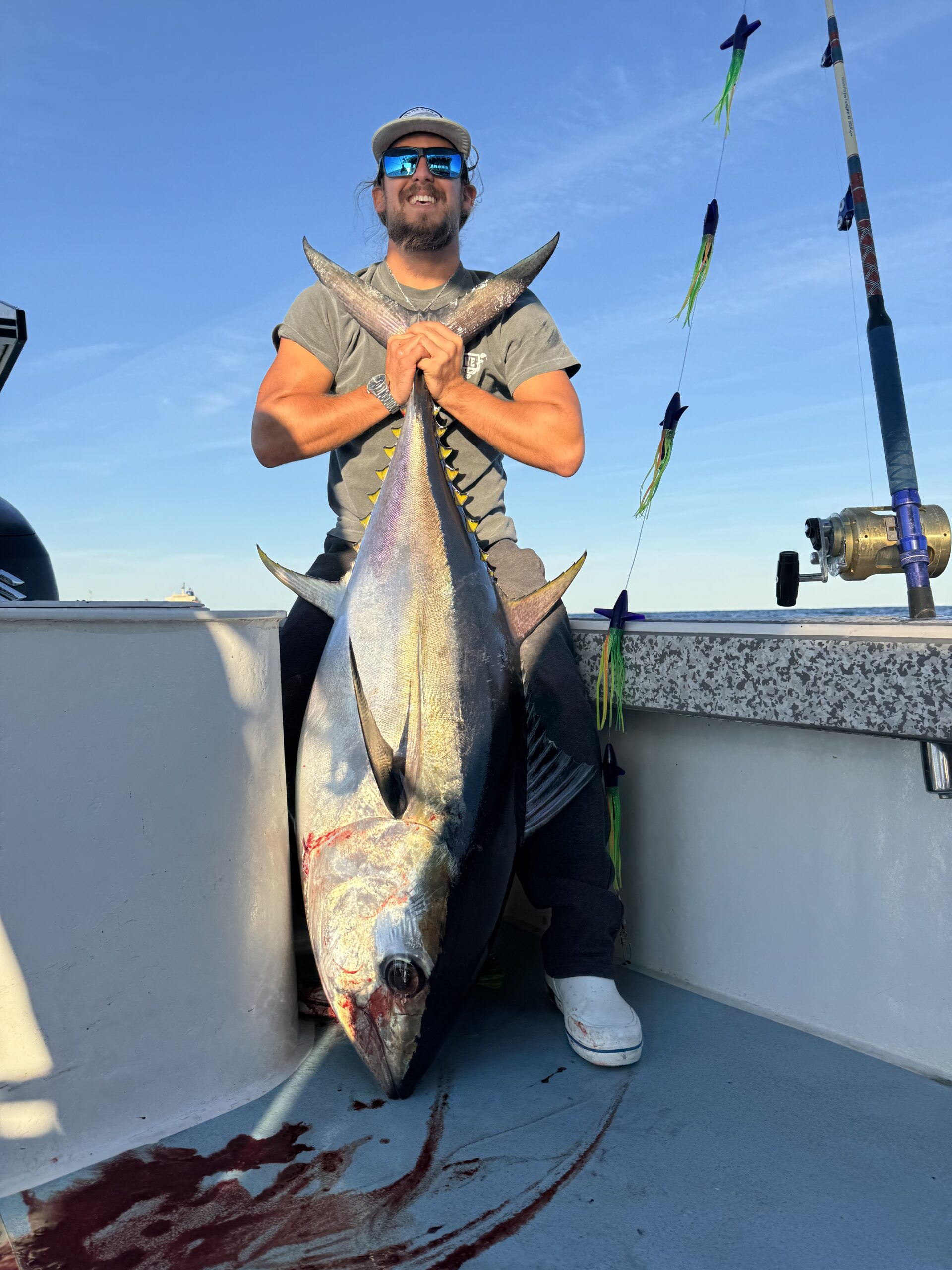 October Tunas & Catching Sea Bass on A Wrench