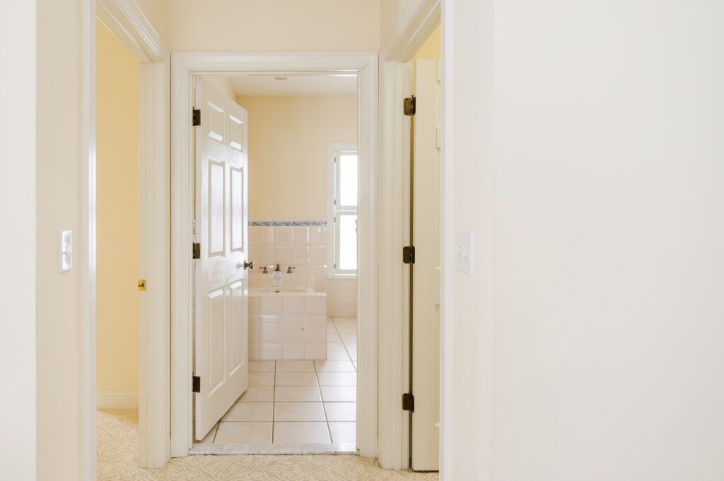 Image of the hallway in the bridal suite bedroom at King Cole Farm