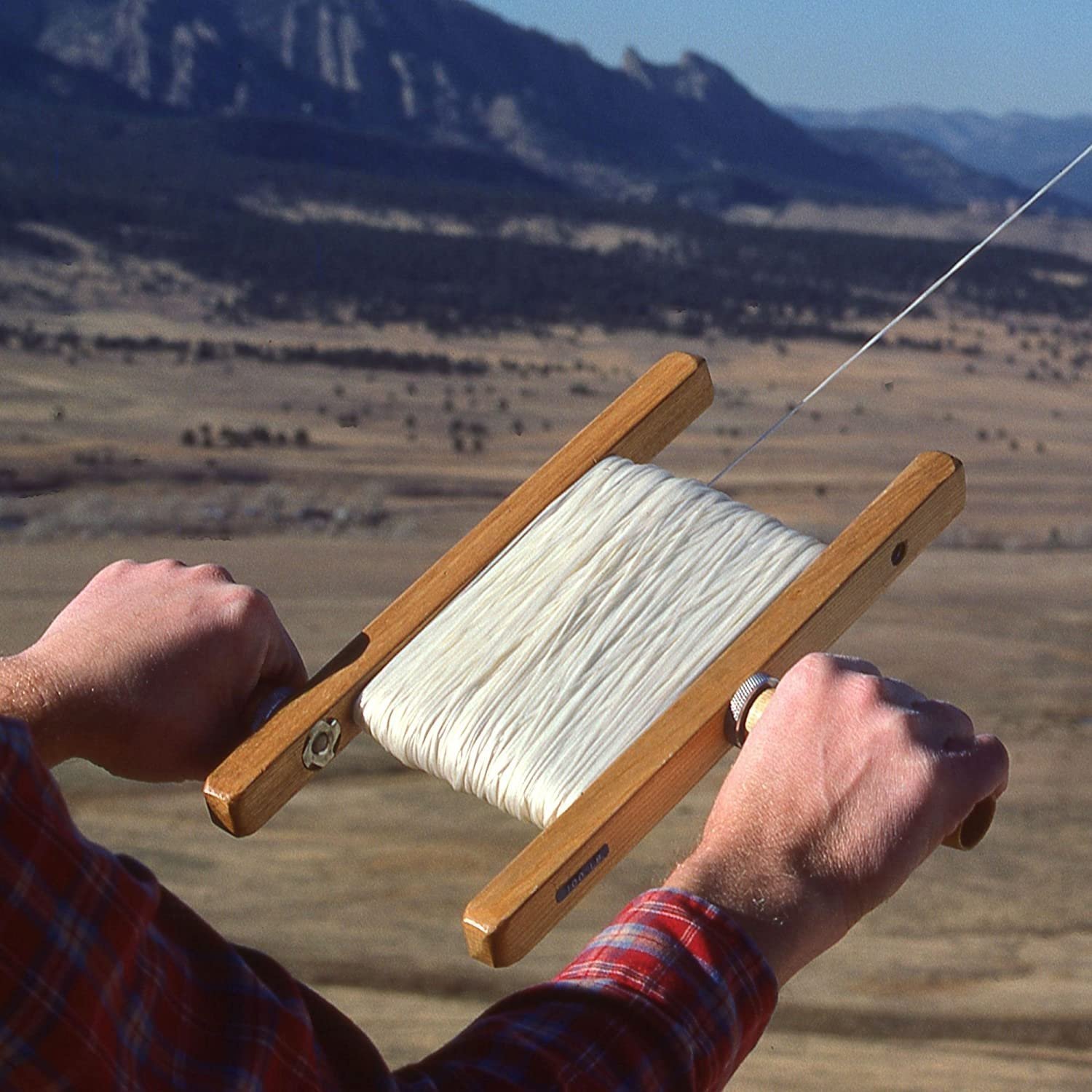 Windbreaker Line Winder 220 Lb X 500 ft Windbreaker Line Winder - 220 lb x 500 ft