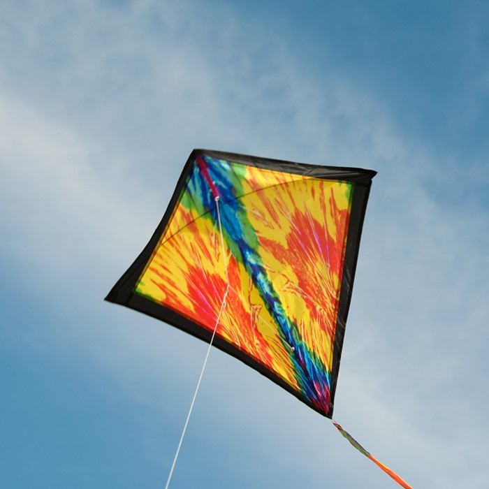 TIE DYE 30" DIAMOND KITE BY ITB TIE DYE 30" DIAMOND KITE BY ITB