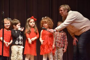 kids at holiday singing show