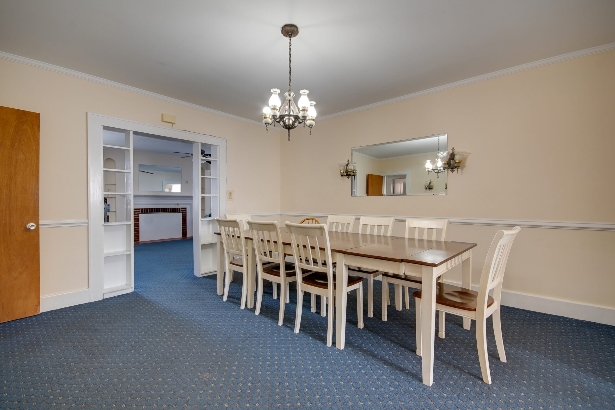 unit 101 dining room
