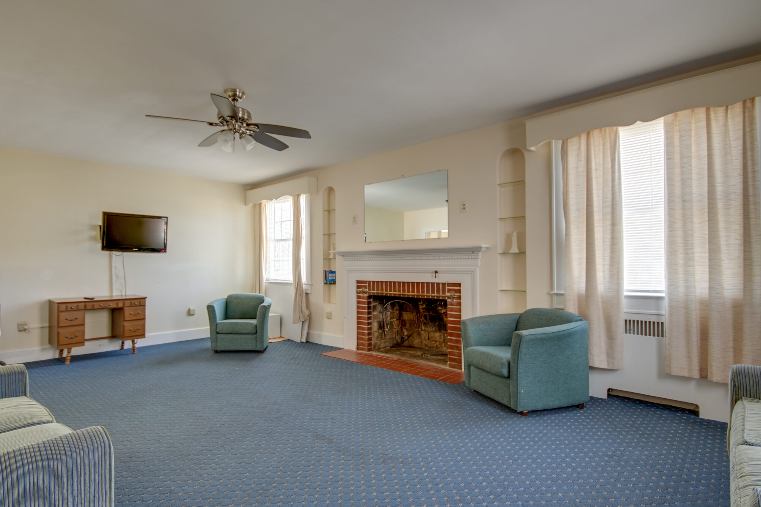 unit 101 living room