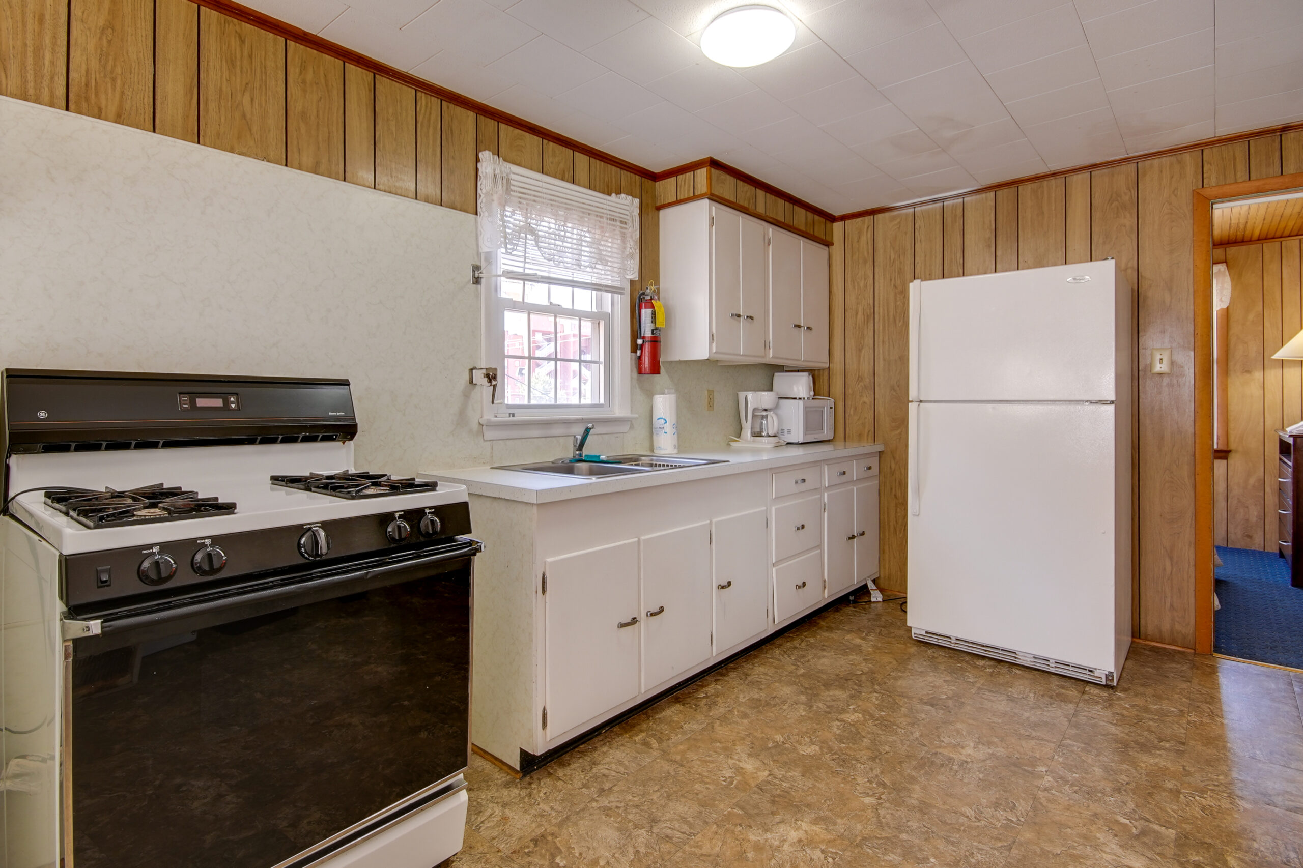 unit 101 kitchen