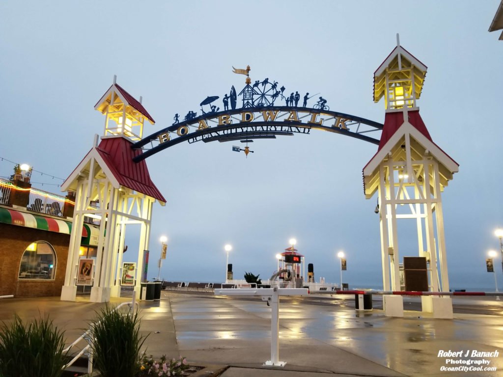 ocean city md boardwalk arch with lights on