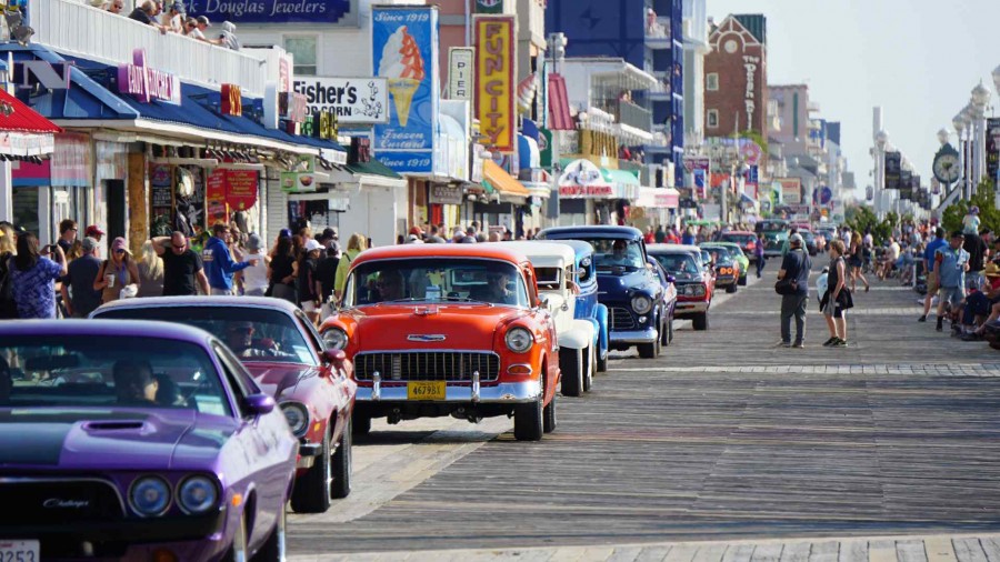 Cars in the Boardwalk parade