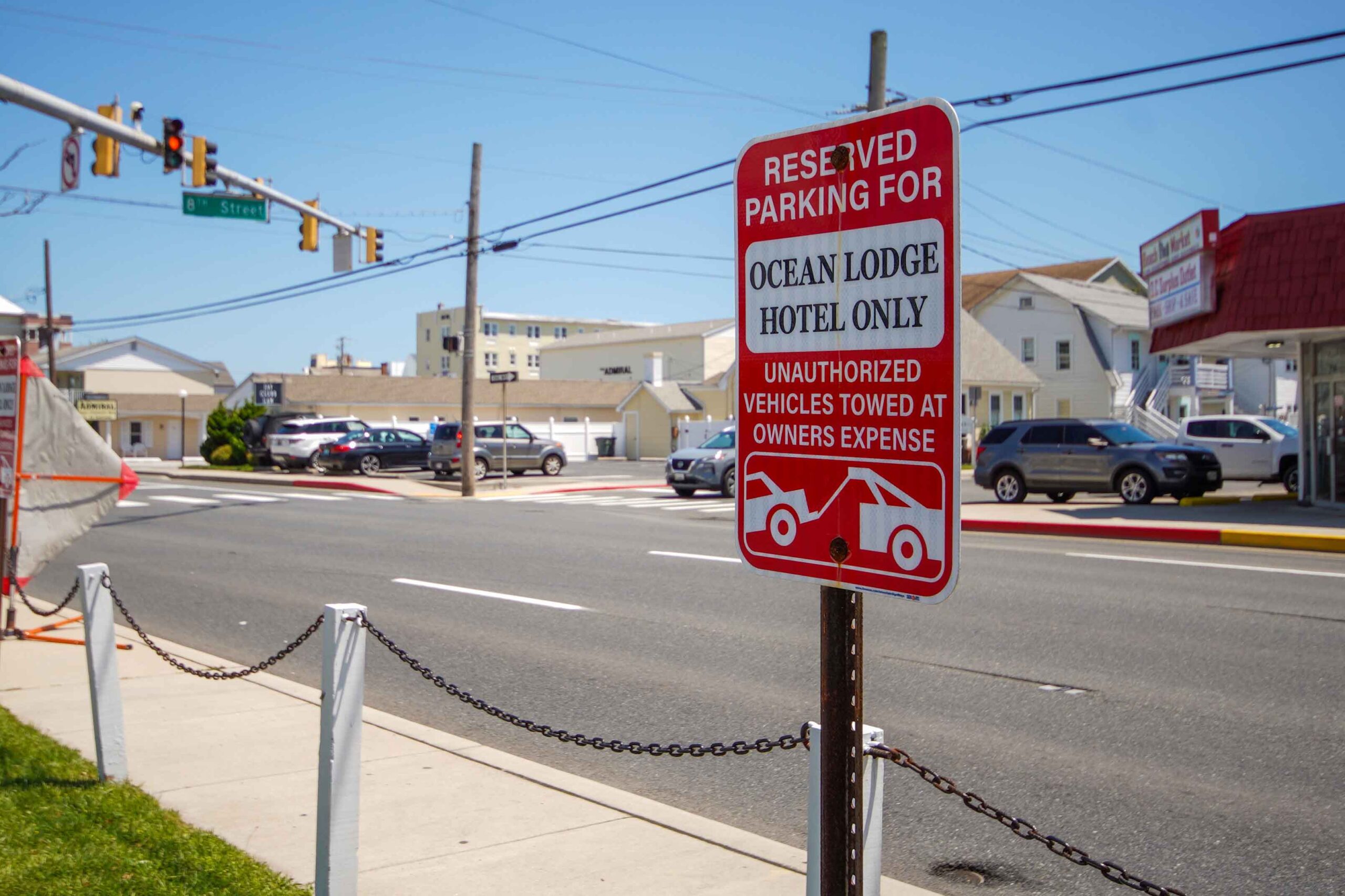 hotel parking sign