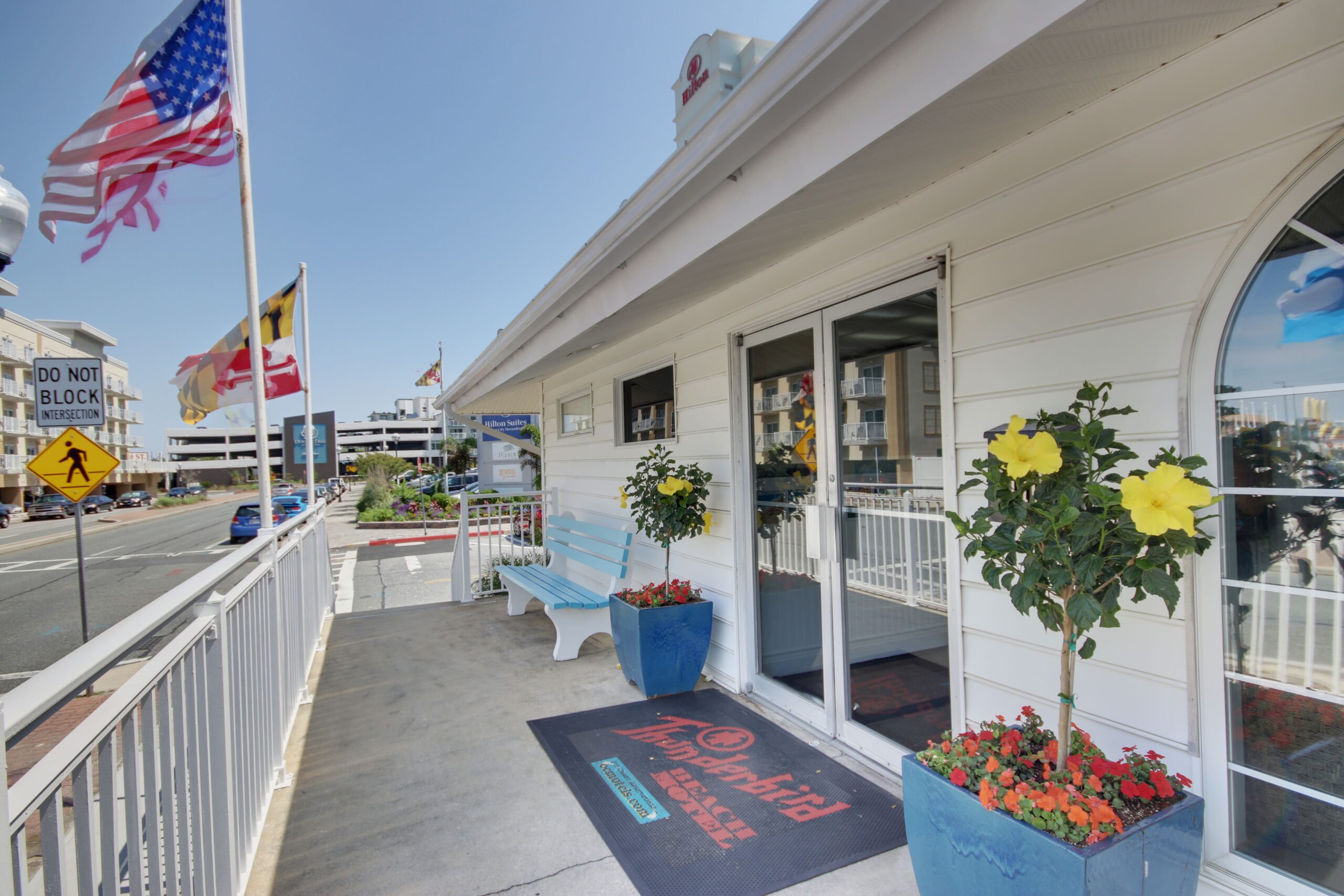 Thunderbird Beach Motel