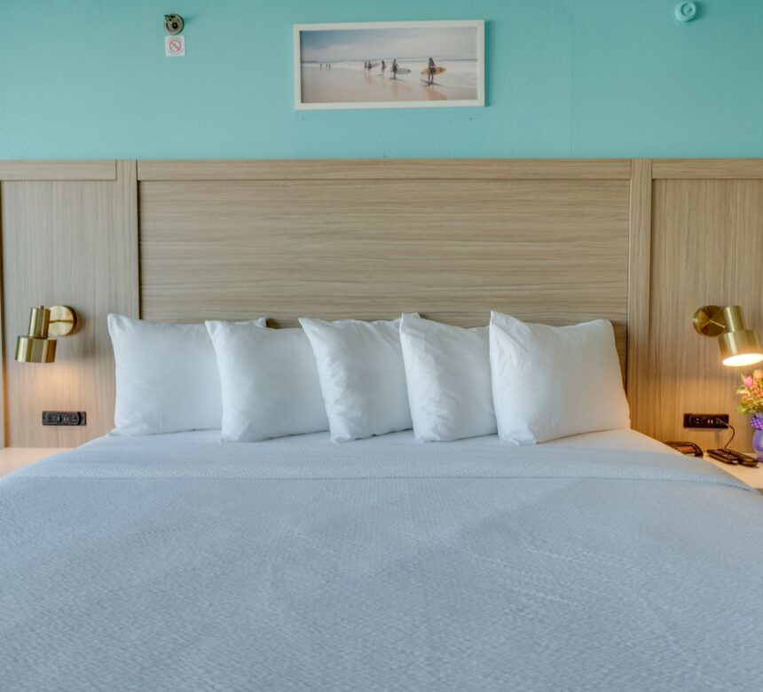 Paradise Plaza Inn Guest Room