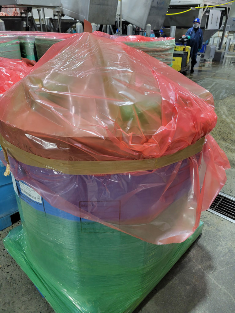 Covered bulk/combo bin