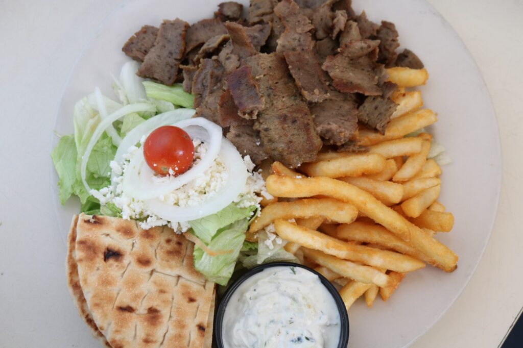 Primo Family Restaurant gyro platter