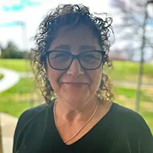 karen eader headshot