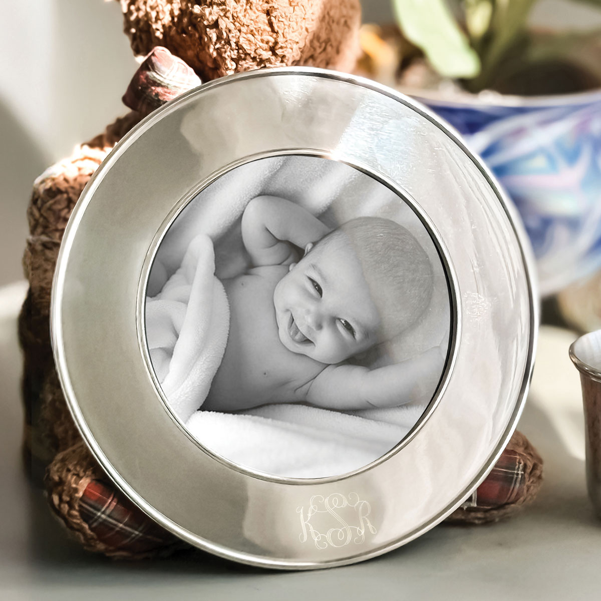 round-frame-talbot-manor