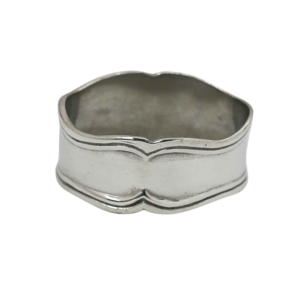 queen-anne-nakin-ring-talbot-manor-pewter