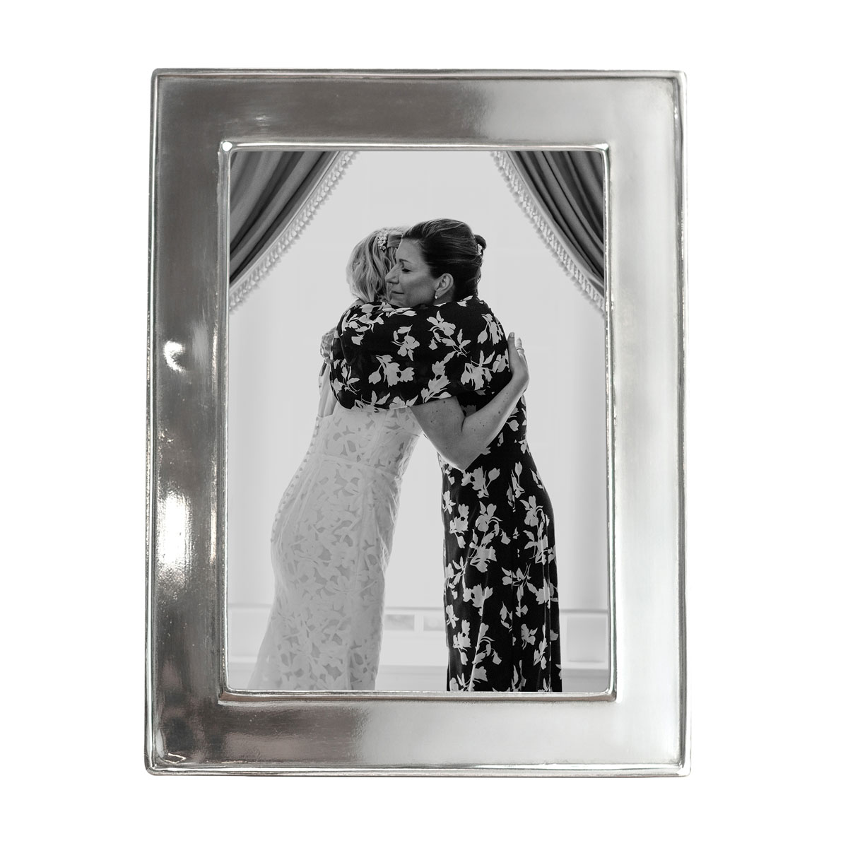 medium-cambridge-wedding-frame-talbot-manor-pewter