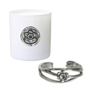 March Candle & Bracelet Gift Set – Jonquil
