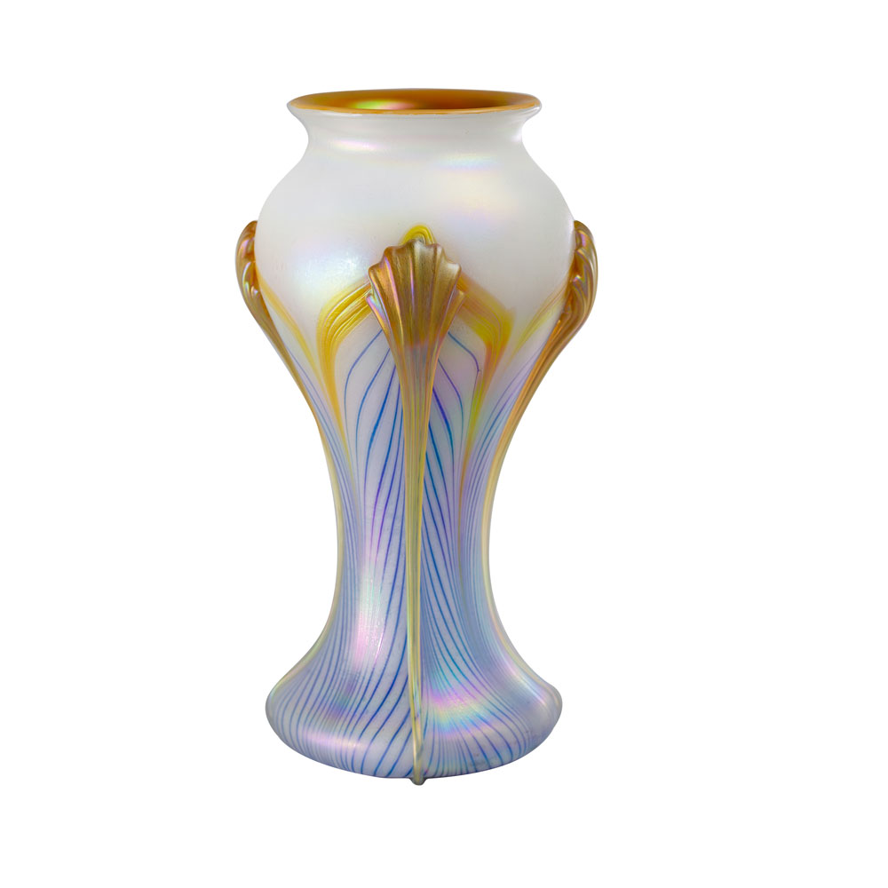 antoinette-vase-skye-talbot-manor-glass