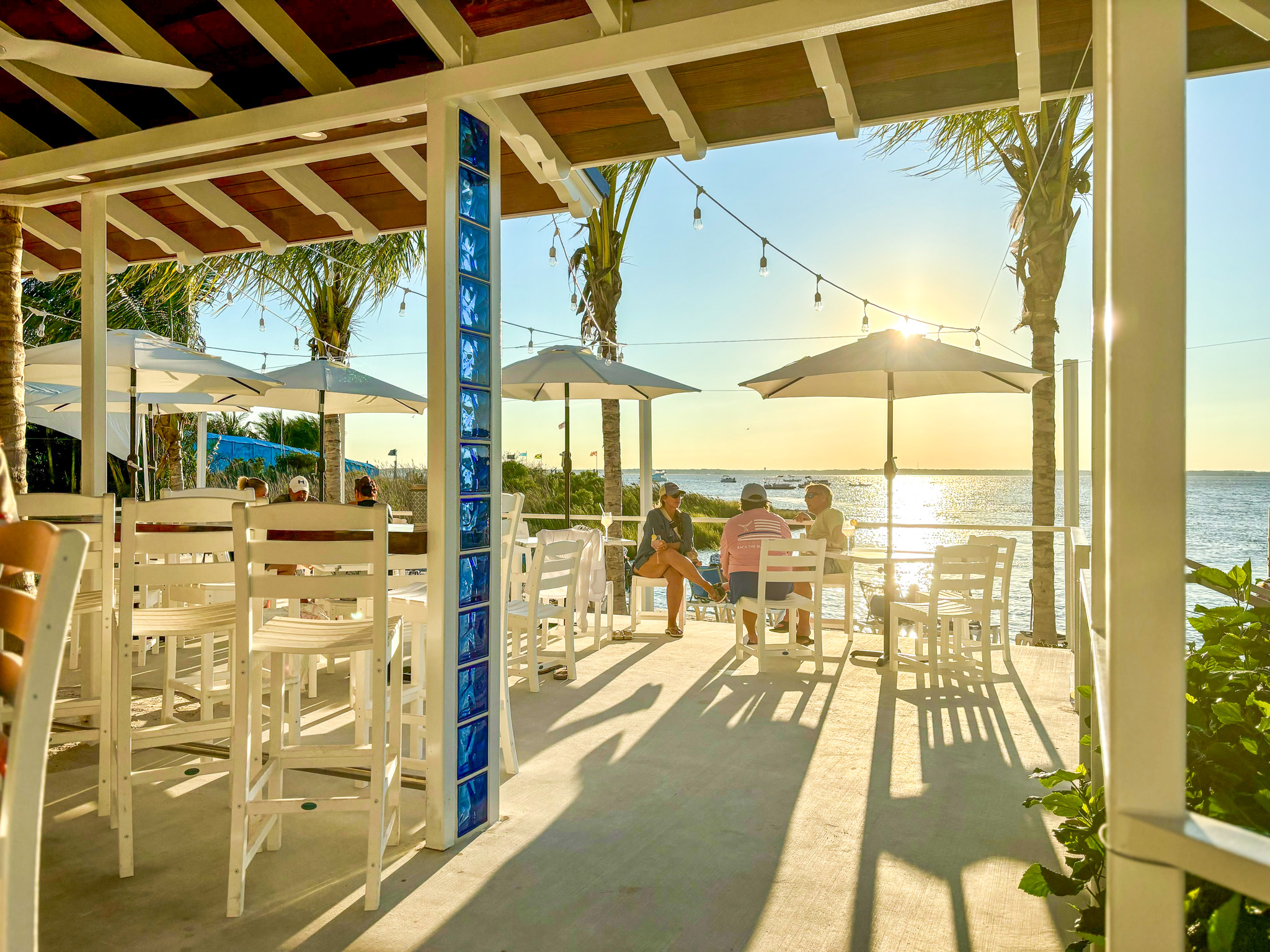 Hideaway bayfront seating