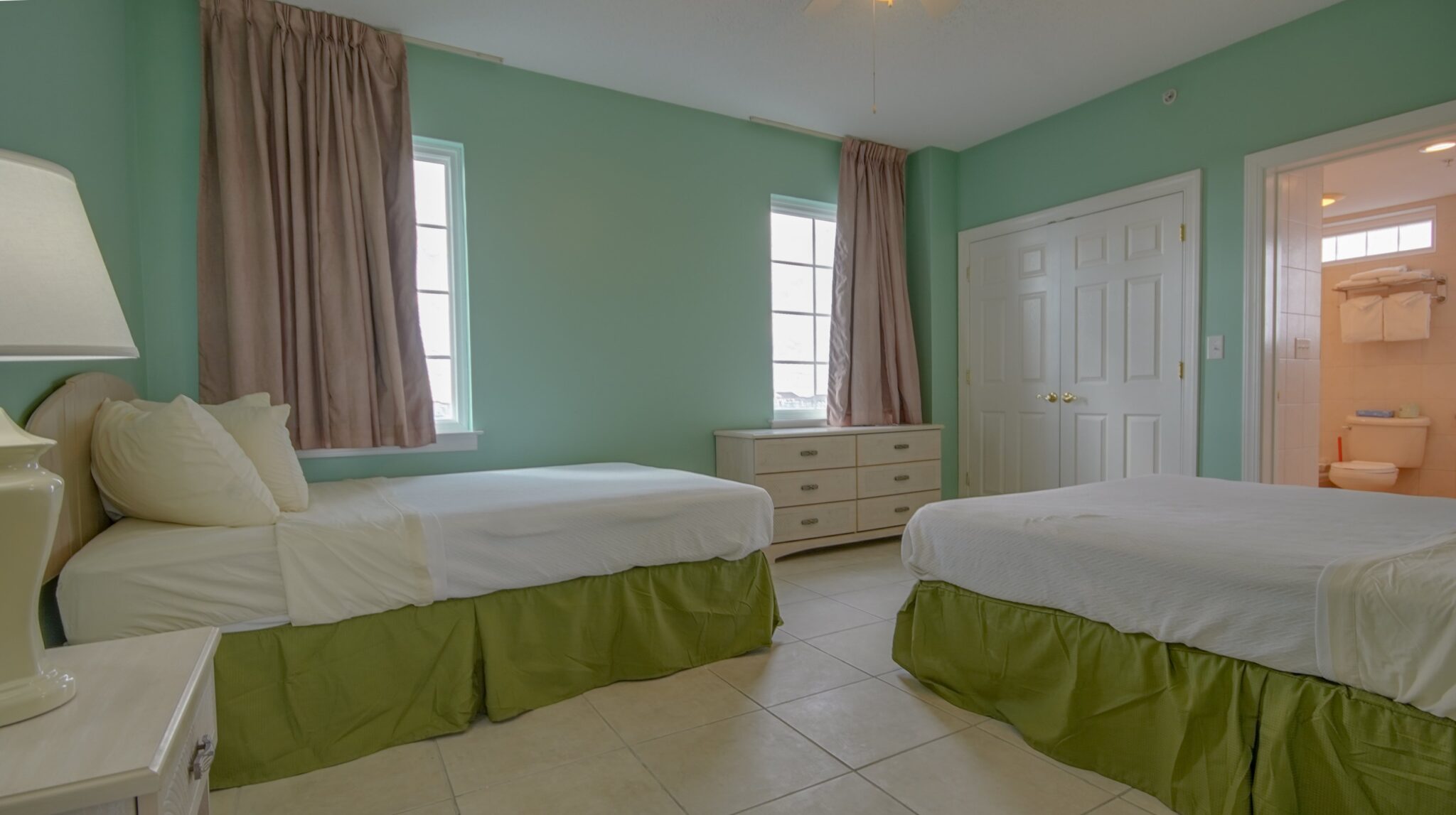 Americana Hotel Oceanfront — photo 27 of 60
