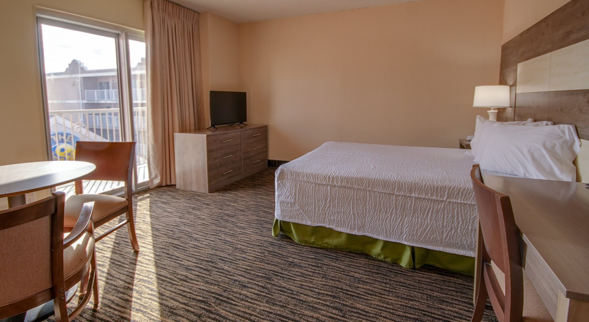 Americana Hotel Oceanfront — photo 56 of 60