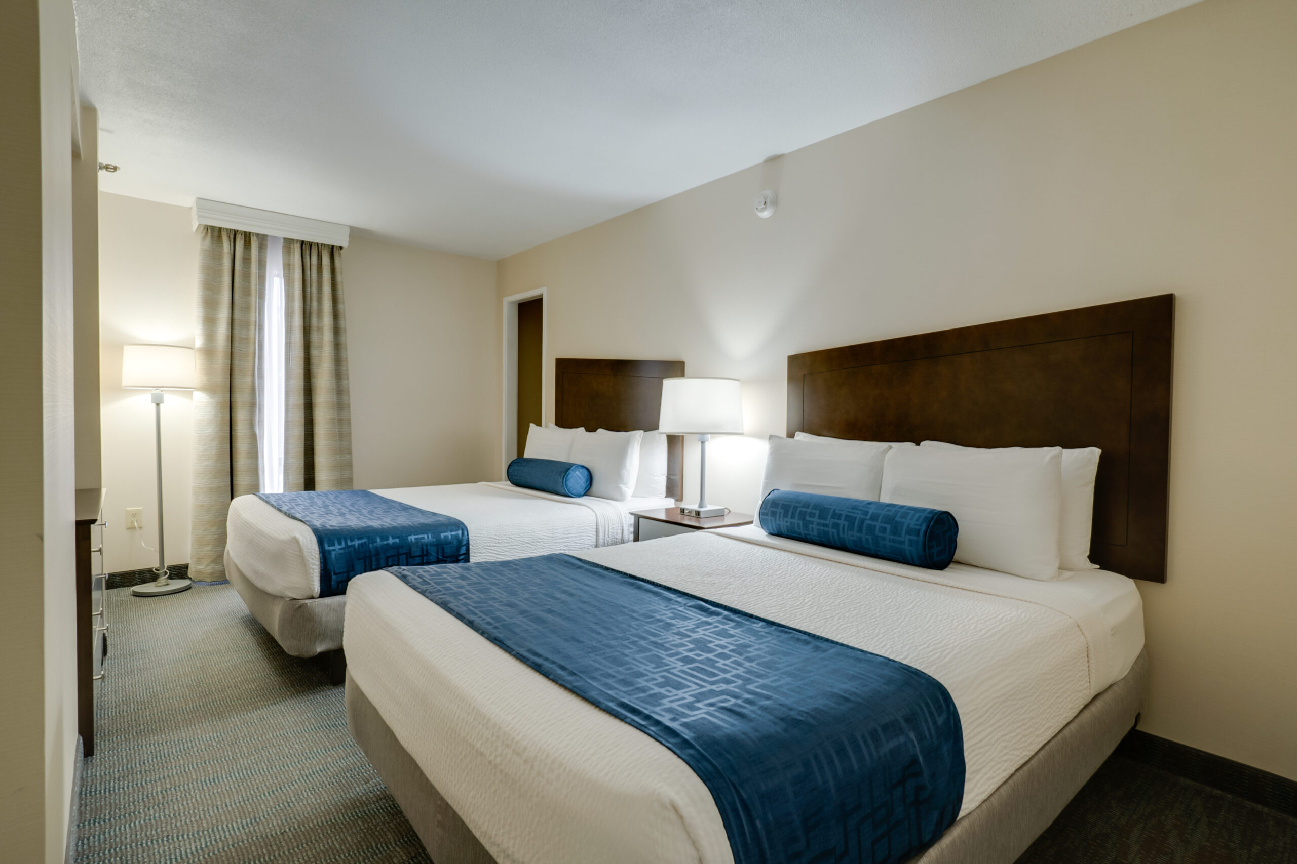 hotel room with 2 beds
